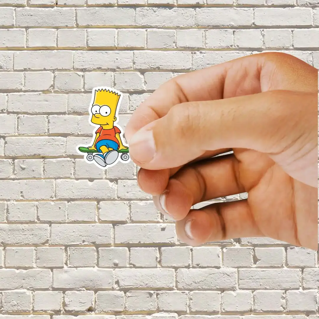 Pegatina de Bart Simpson sentado en un monopatín