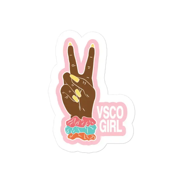 ملصق فتاة VSCO بإشارة السلام