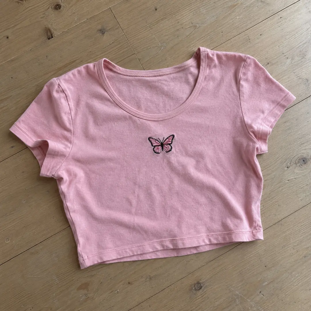 Schmetterlings-Crop-Top — Rosa