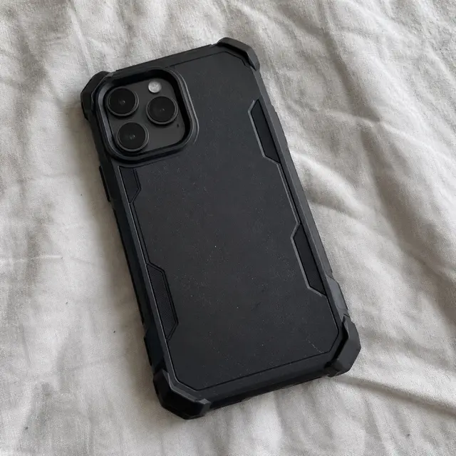 iPhone 堅固防護手機殼
